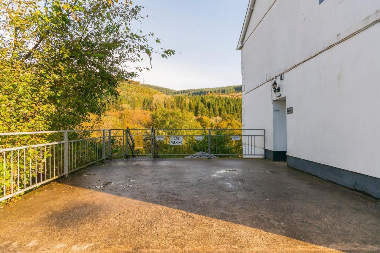The Nook In The Afan Forest Bike Park By Staystaycations Port Talbot Exterior foto